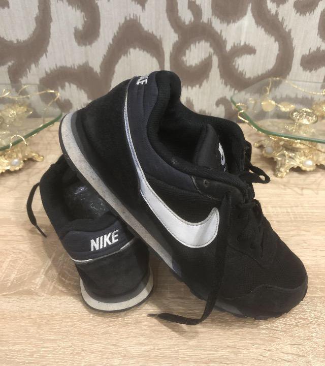 ОРИГИНАЛЬНЫЕ Nike кроссы размер 41-41,5