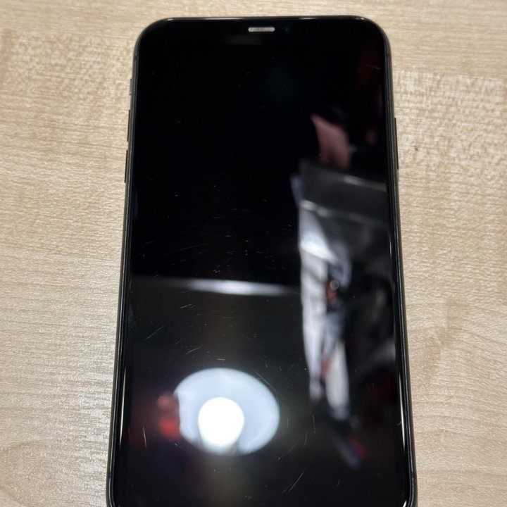 Телефон iPhone 11 128 Gb