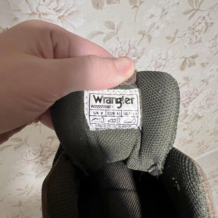 Кроссовки Wrangler 43,5 размера