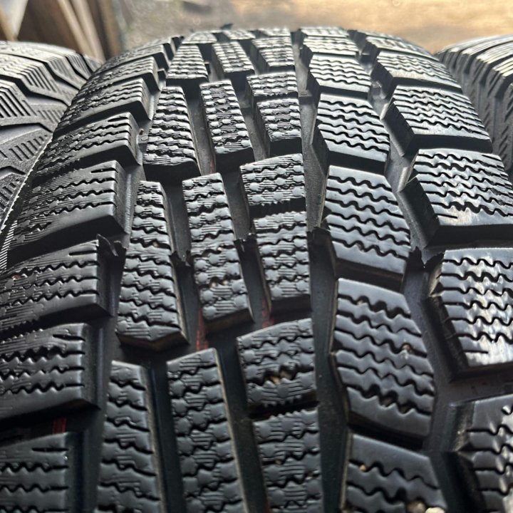 Зима Viаtti Вrinа V-521 185/65 R15 88T 3 месяца