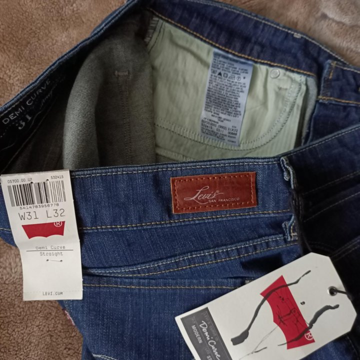 Джинсы Levis новые 31 оргинал