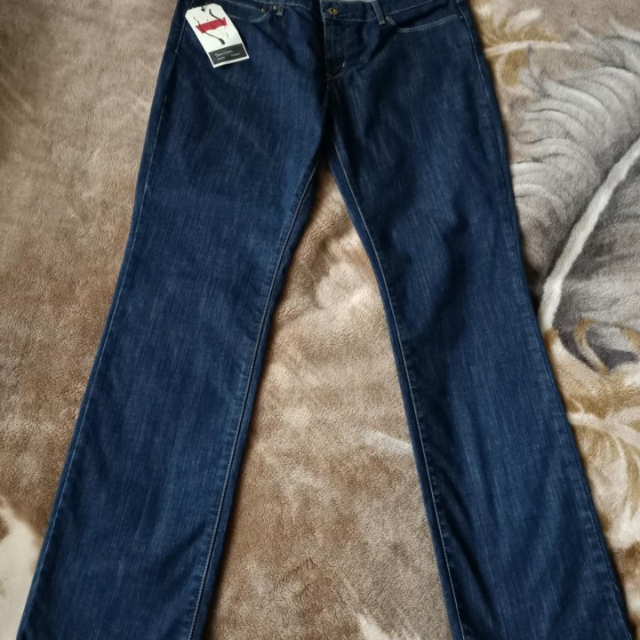 Джинсы Levis новые 31 оргинал