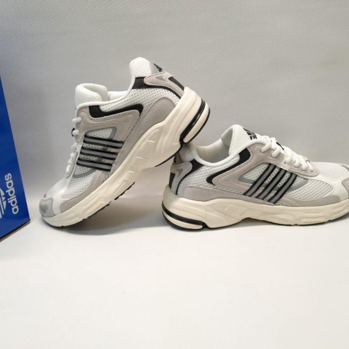 Кроссовки Adidas артикул 1059 белые