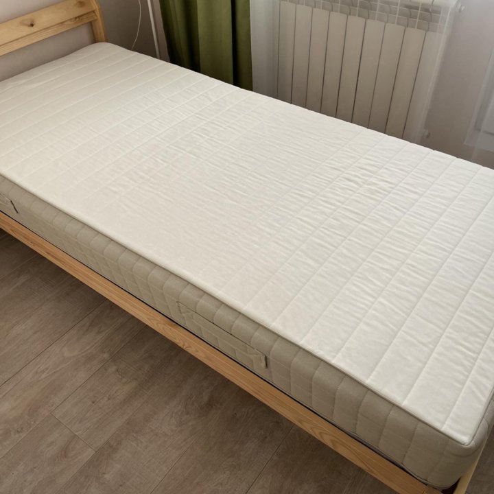 Кровать IKEA 90х200