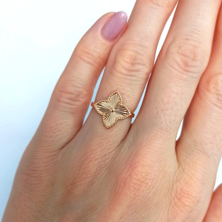 Золотое кольцо клевер алмазная грань Ван Клиф