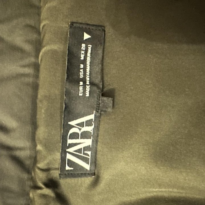 Zara жилетка