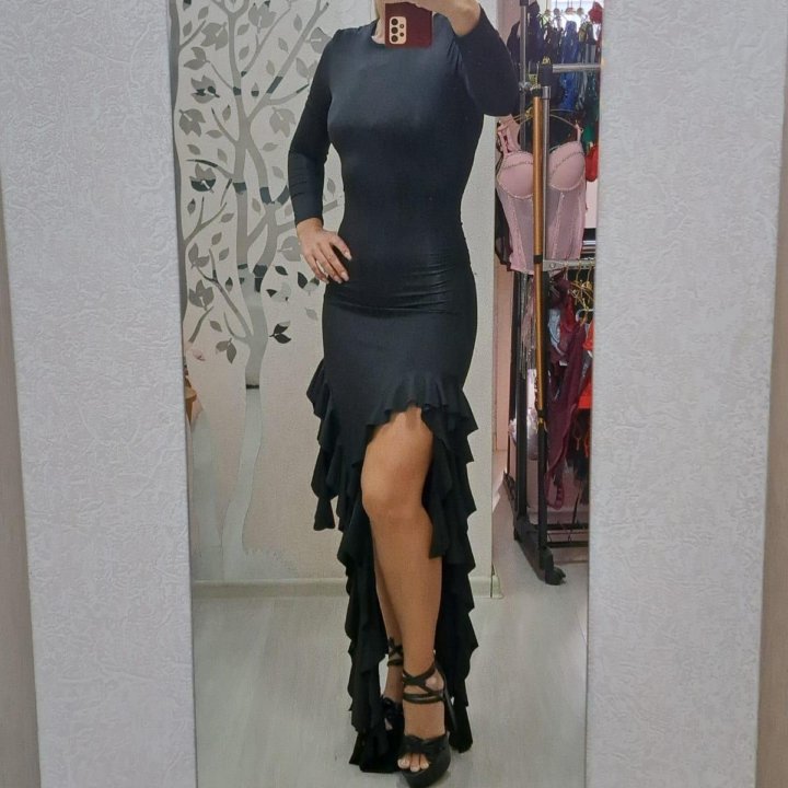 Вечернее платье