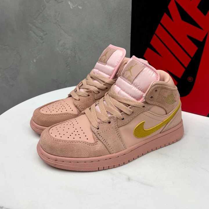 Кроссовки Nike Air Jordan 1 High 