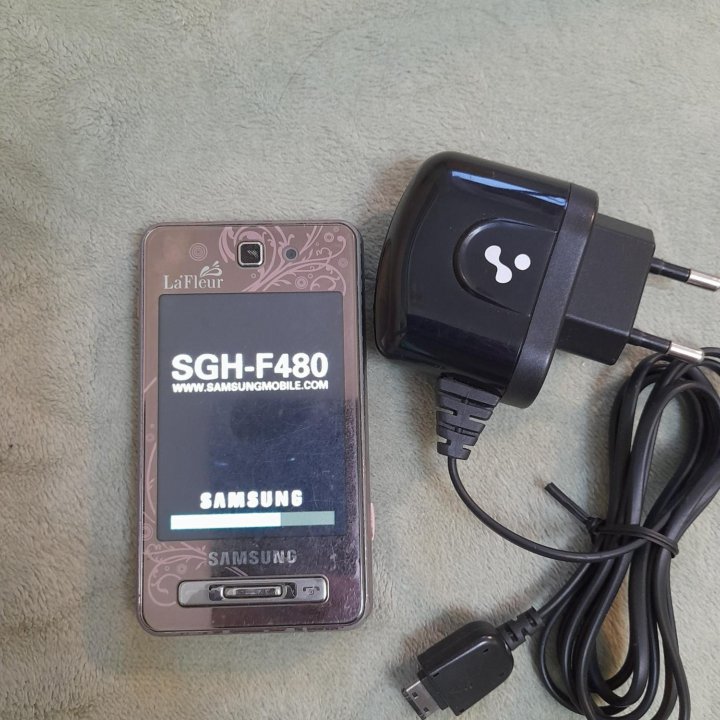 Смартфон samsung F480