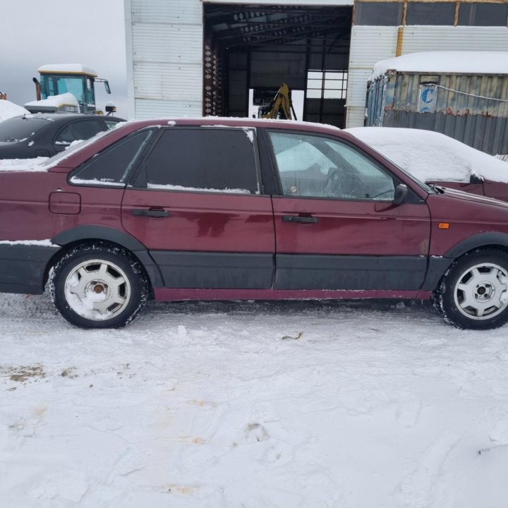 Volkswagen Passat, 1988