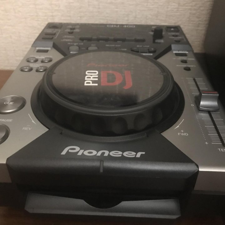 Pioneer CDJ400