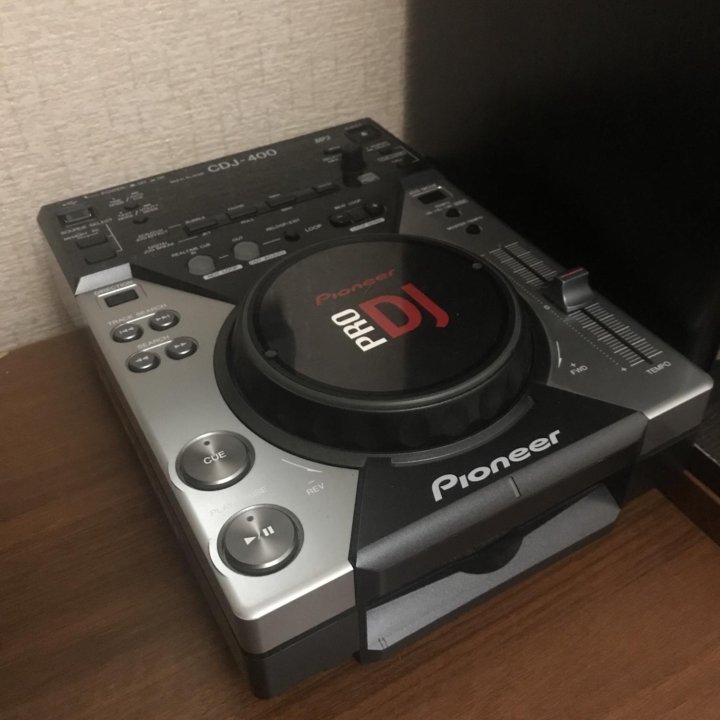 Pioneer CDJ400