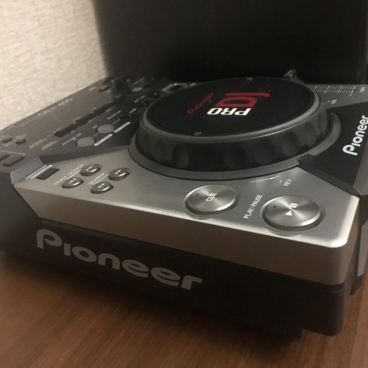 Pioneer CDJ400