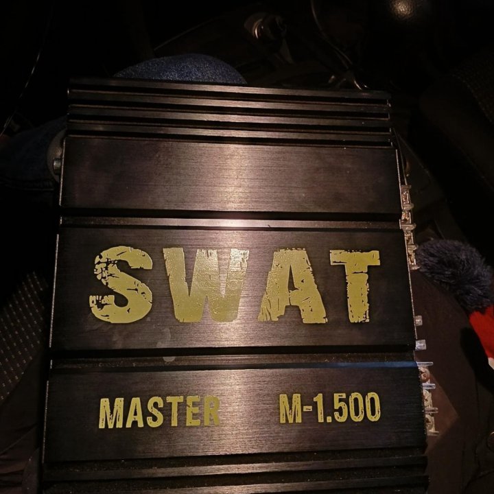 Продам усилитель swat