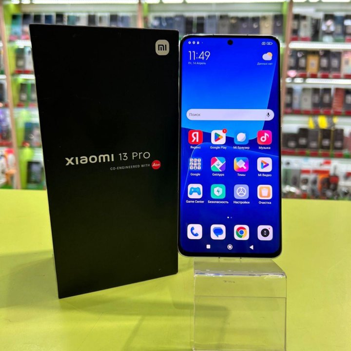 Xiaomi 13 Pro 12/256Gb 50Мпикс 4820мАч 6.73