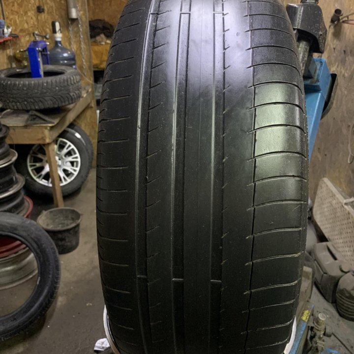 Michelin 255/45 R20