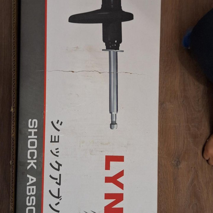 Стойка амортизатора