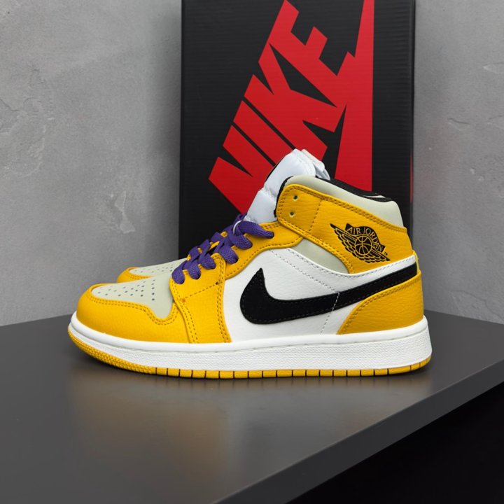 Кроссовки Nike Air Jordan 1 Mid SE Lakers