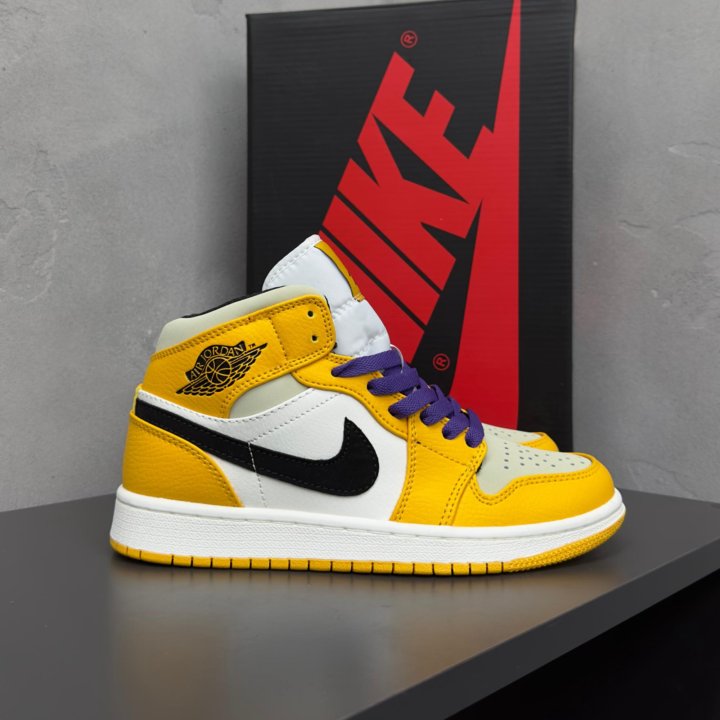 Кроссовки Nike Air Jordan 1 Mid SE Lakers