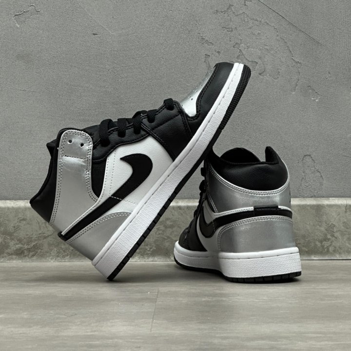 Кроссовки Nike Air Jordan 1 Silver Toe