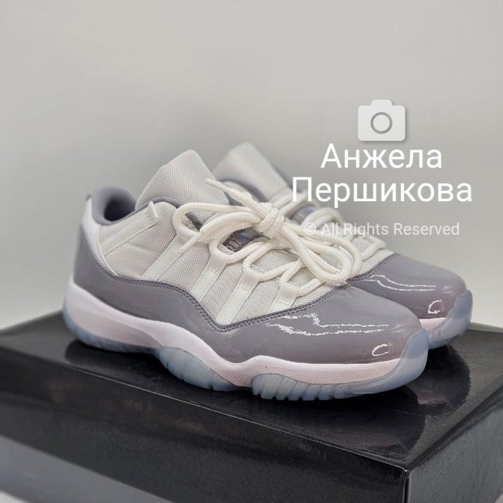 Nike air jordan 11 cement grey