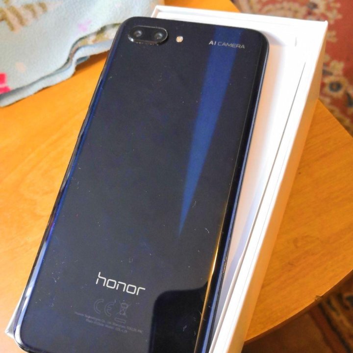 HONOR 10