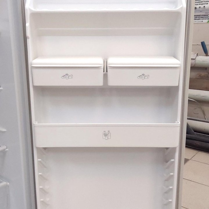 Небольшой холодильник БИРЮСА 10с-1