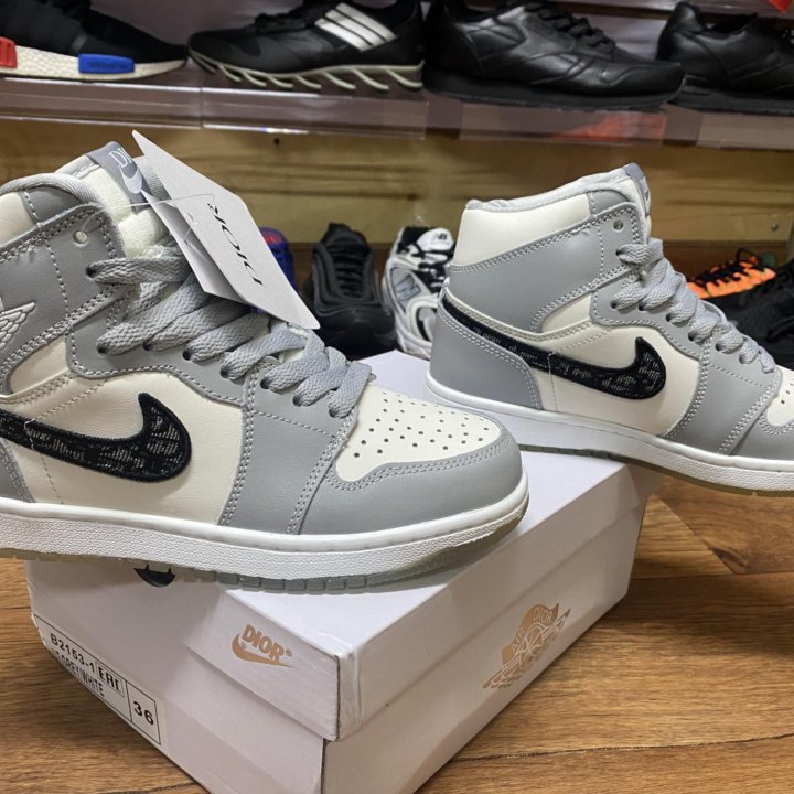 Кроссовки Nike Air Jordan 1 Новые