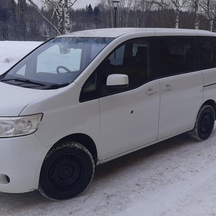 Nissan Serena, 2007