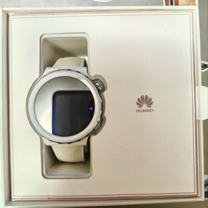 Смарт-часы huawei GT 3 Pro Silver Bezel White