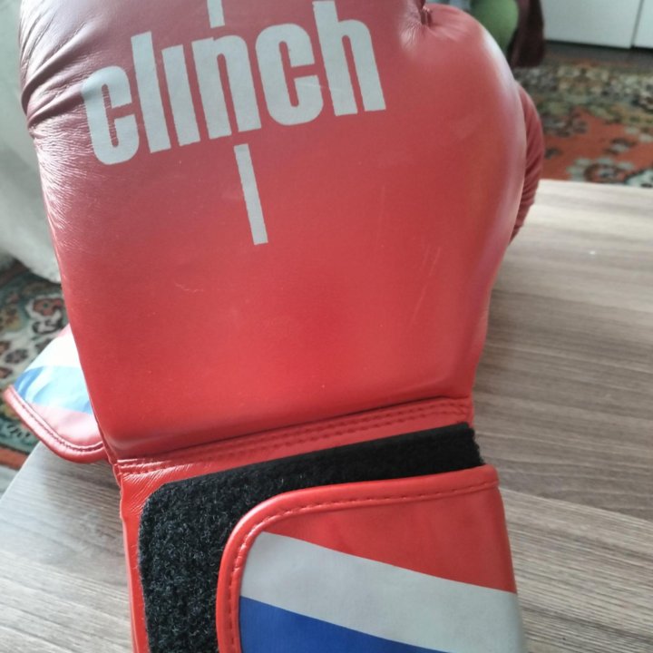 Перчатки боксерские 10унций clinch