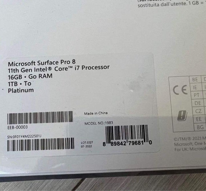 Планшет Microsoft Surface Pro 8 i7/16GB/1TB