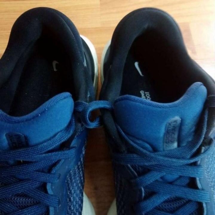 Кроссовки Nike ZoomX р.41,5