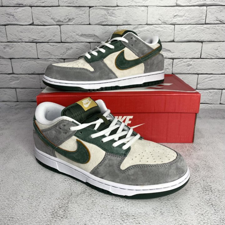 Кроссовки Nike dunk sb