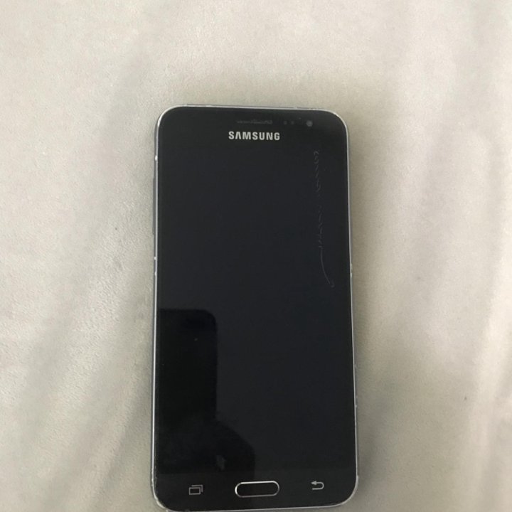 Samsung Galaxy J3 2016 SM-J320F
