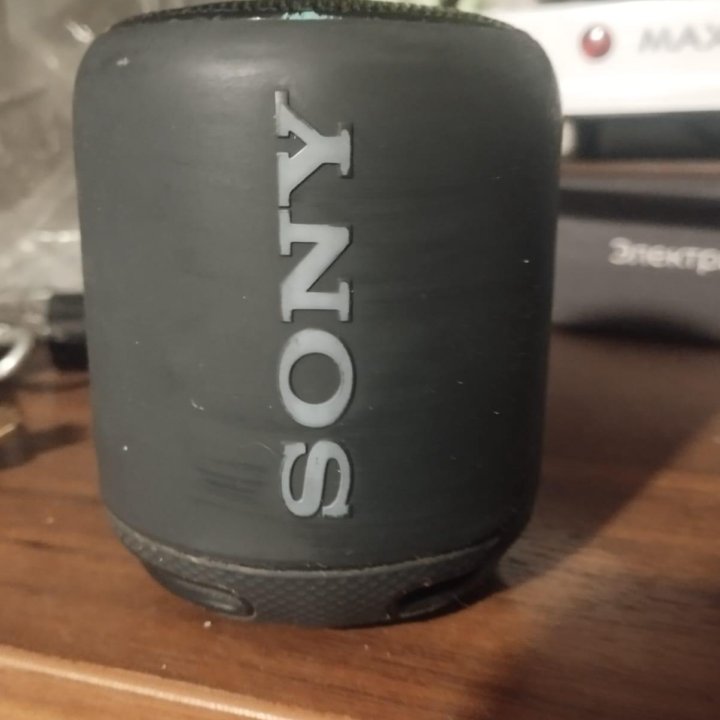 Колонка sony. Модель: SRS-XB10.