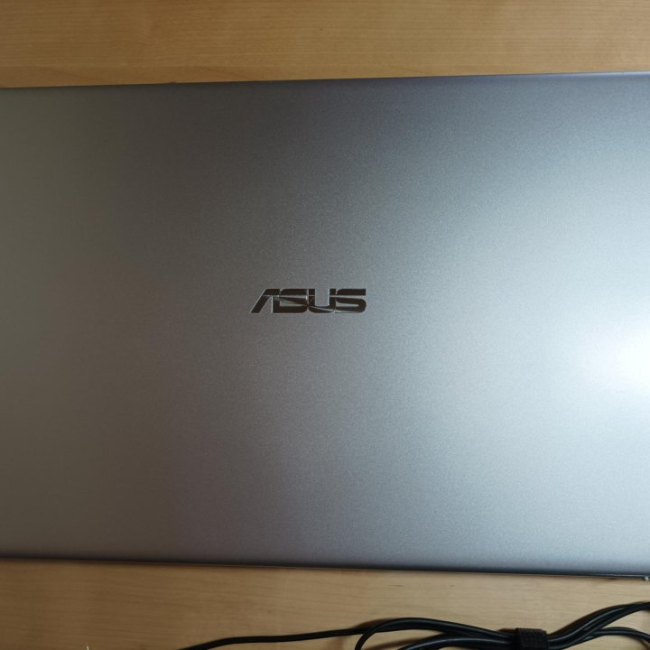 ASUS Vivobook 17 A712J серебристый