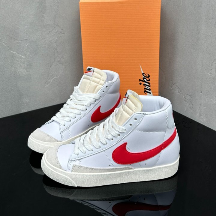 Кроссовки Nike Blazer Mid '77 “Habanero Red”