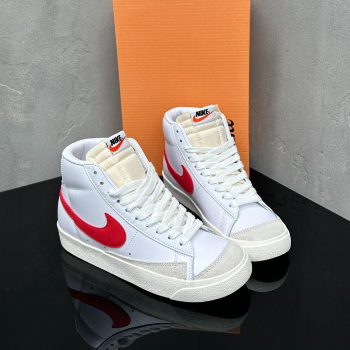 Кроссовки Nike Blazer Mid '77 “Habanero Red”