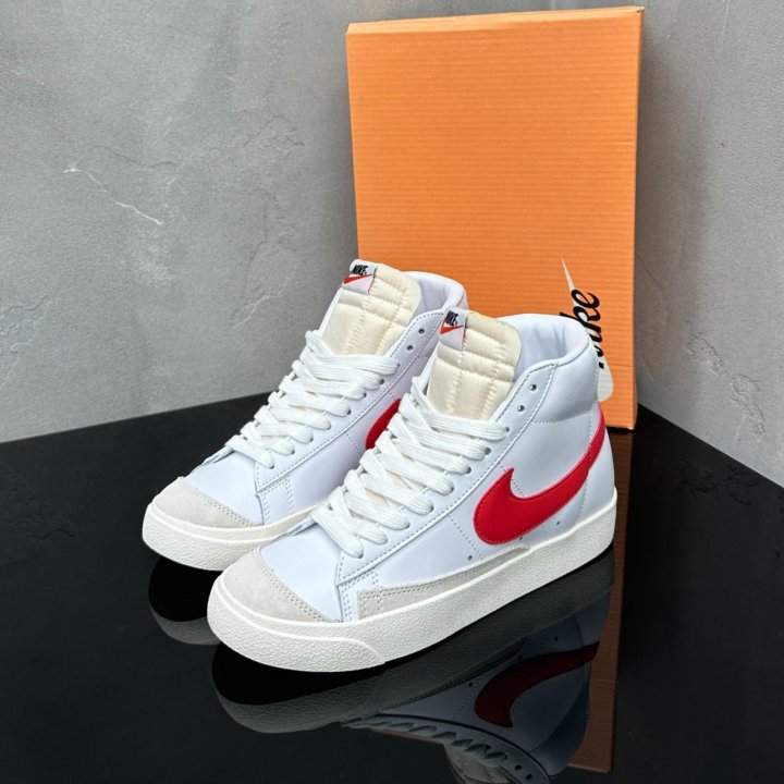 Кроссовки Nike Blazer Mid '77 “Habanero Red”