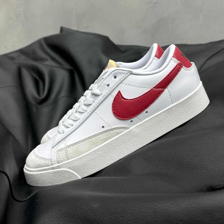 Кеды Nike Blazer Low 77 Vintage Team Red