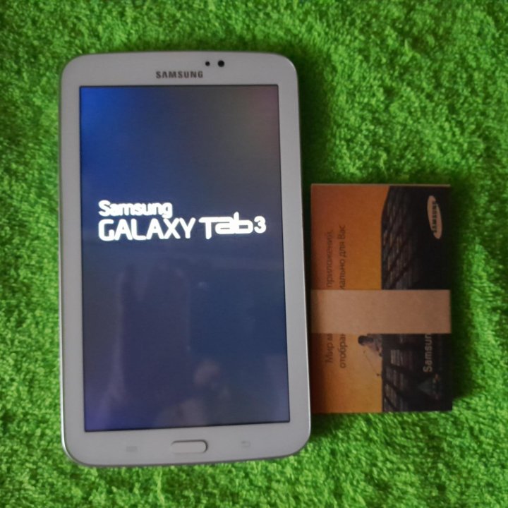 Планшет SAMSUNG GALAXY TAB 3 SM T-210