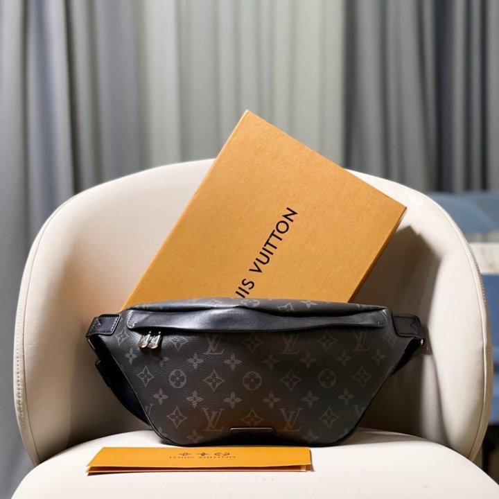 Поясные сумки LOUIS VUITTON 