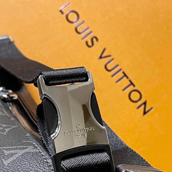 Поясные сумки LOUIS VUITTON 