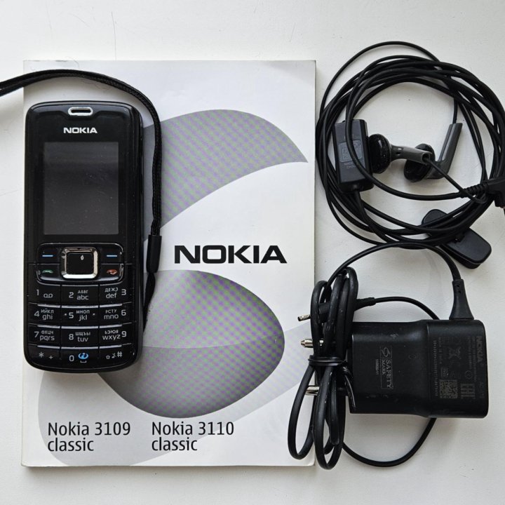 Кнопочный телефон Nokia 3110c