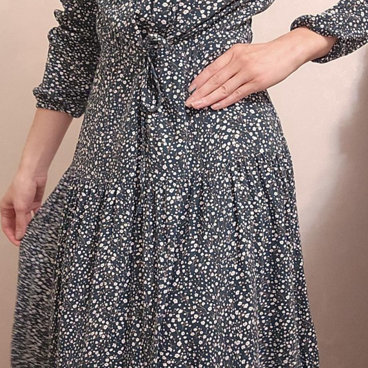 Платье миди