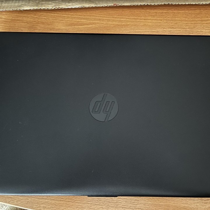 Ноутбук HP Laptop 15-ra073ur