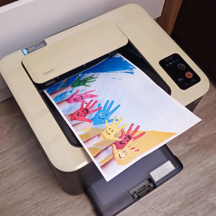 Цветной лазерный принтер Samsung clp-325
