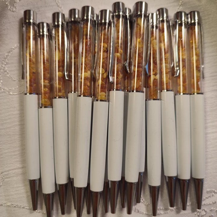 Ручки с Балтийским Янтарём.