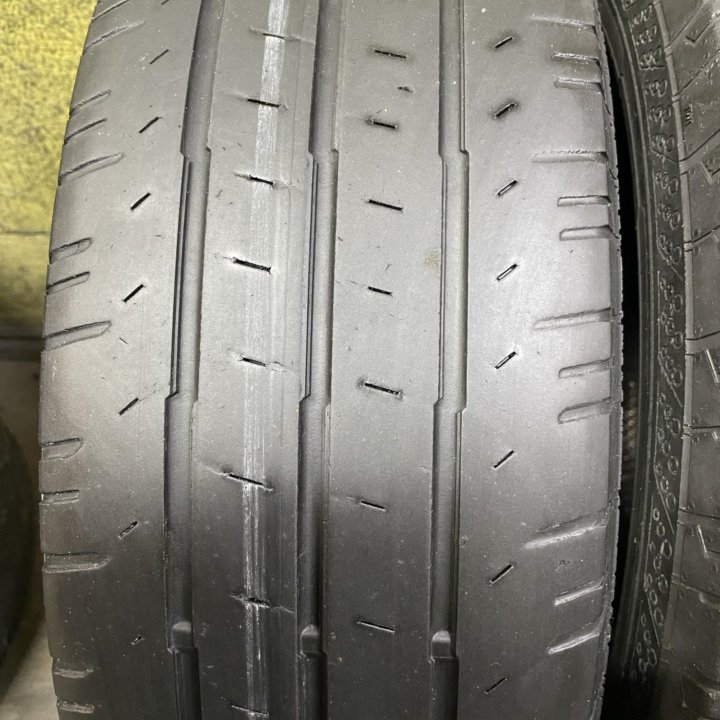 Continental ContiVanContact 200 205/65 R16C 4шт